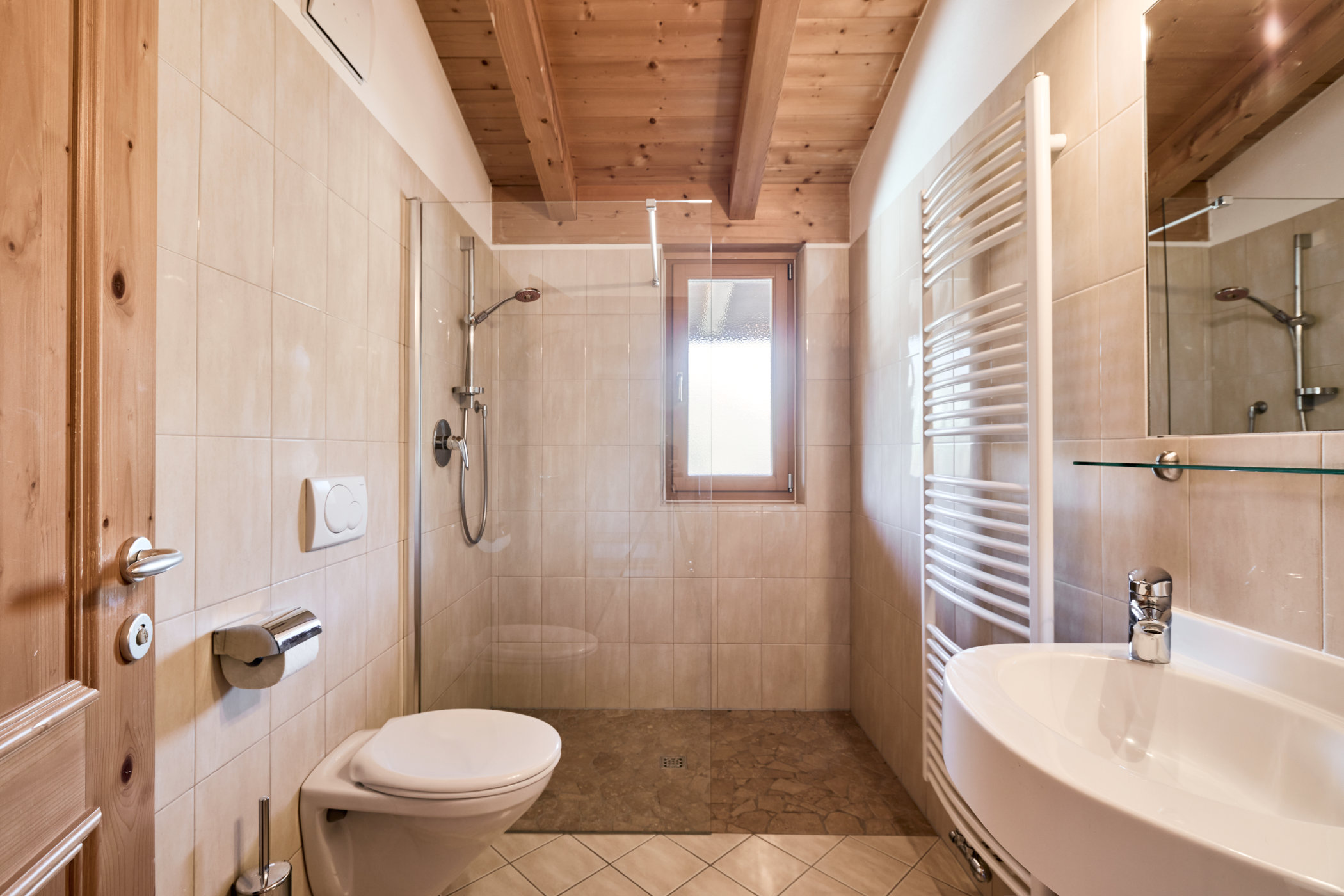 Apartment Golden Bad